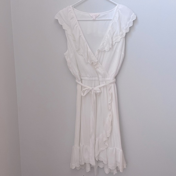 Lauren Conrad White Dress with Tie Belt Size Medium - Picture 1 of 7